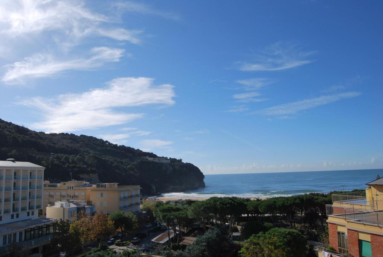 A Casa Di Lidia B&B Gaeta Exterior photo